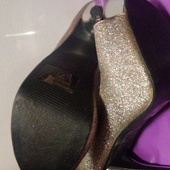 🎉🎉Sparkling peep toe heels size 7 - Picture 2 of 3